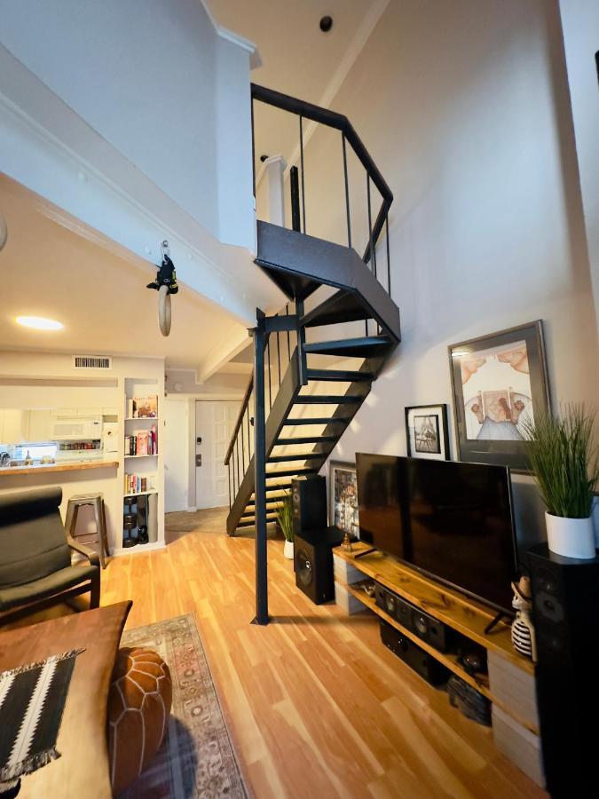 Hifi Sound & Comfort - Uptown Dallas / 2-Story Loft Exterior foto